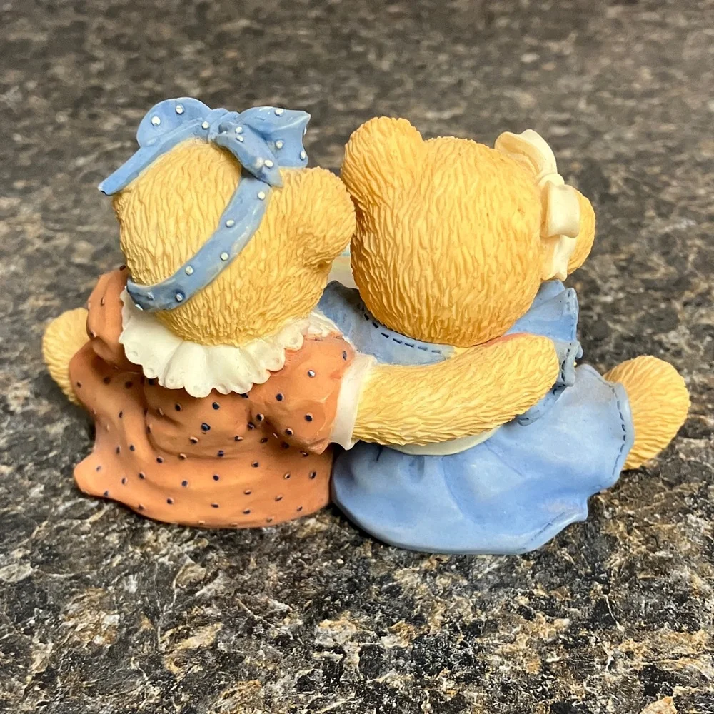 Cherished Teddies good non